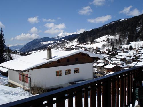 Chalet La Cachette 11 pers. Rhône-Alpes - Gex visuel 12/18 Chalet La Cachette 11 pers. Rhône-Alpes - Gex visuel 12/18