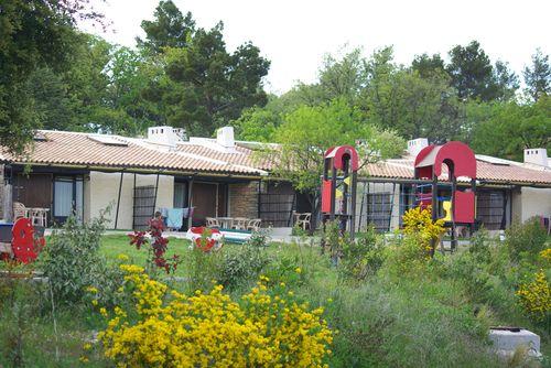 Village de Vacances La Jaumière Provence-Alpes-Côte d'Azur - Murs visuel 9/10