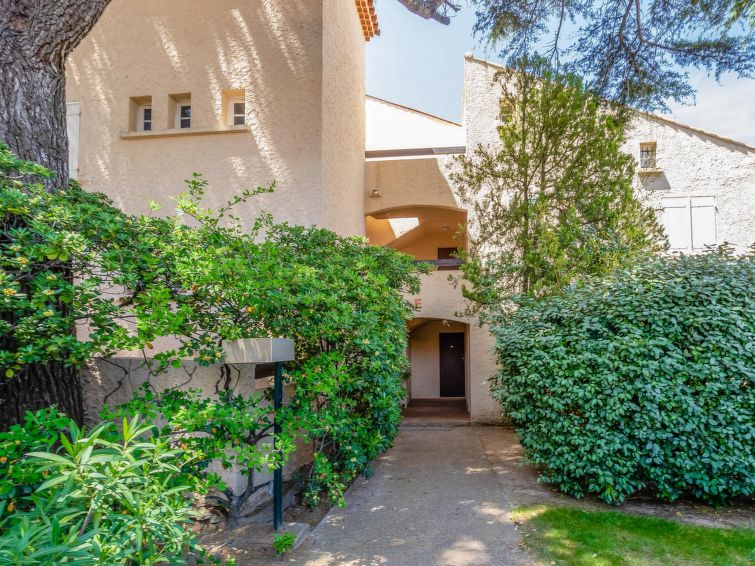 Résidence Le Château de la Madrague Provence-Alpes-Côte d'Azur - Saint-Cyr-sur-Mer visuel 4/5 Résidence Le Château de la Madrague Provence-Alpes-Côte d'Azur - Saint-Cyr-sur-Mer visuel 4/5