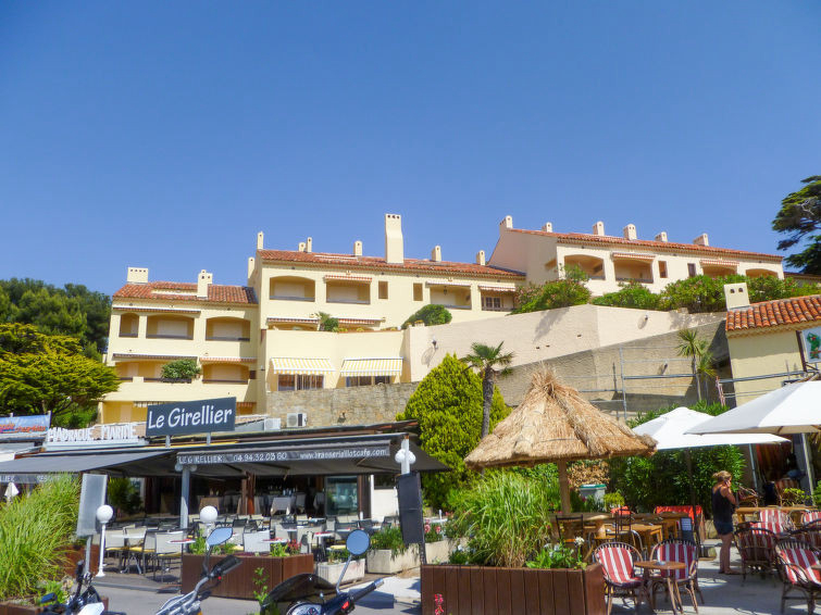 Résidence Le Château de la Madrague Provence-Alpes-Côte d'Azur - Saint-Cyr-sur-Mer visuel 2/5 Résidence Le Château de la Madrague Provence-Alpes-Côte d'Azur - Saint-Cyr-sur-Mer visuel 2/5