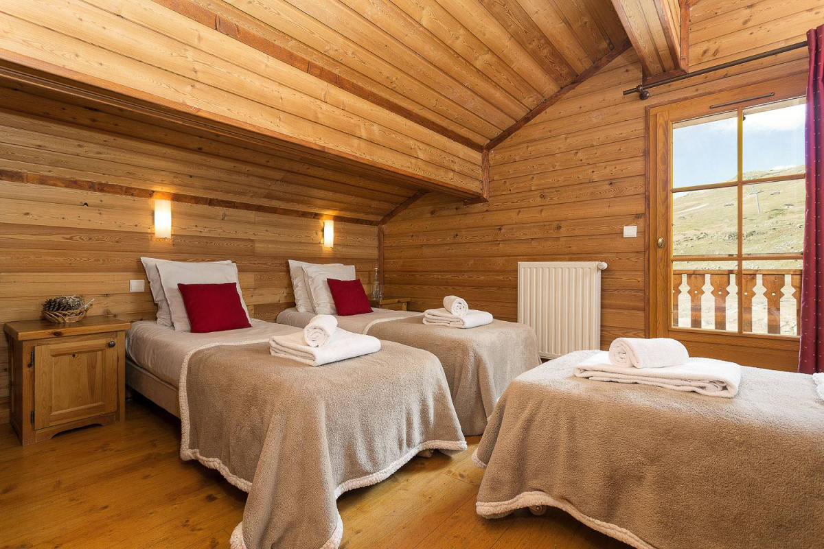 Résidence Les Chalets de L'Altiport by Madame Vacances Rhône-Alpes - L'Alpe-d'Huez visuel 8/9 Résidence Les Chalets de L'Altiport by Madame Vacances Rhône-Alpes - L'Alpe-d'Huez visuel 8/9