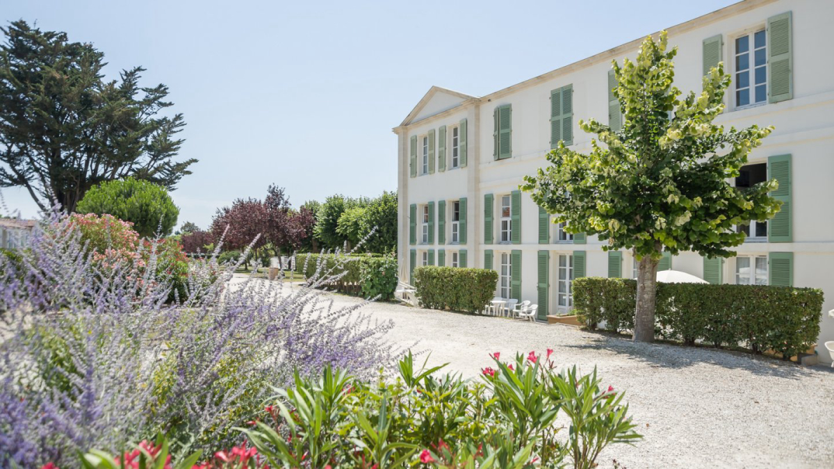 Résidence Pierre et Vacances le Palais des Gouverneurs Poitou-Charentes - Sainte-Marie-de-Ré visuel 2/13 Résidence Pierre et Vacances le Palais des Gouverneurs Poitou-Charentes - Sainte-Marie-de-Ré visuel 2/13