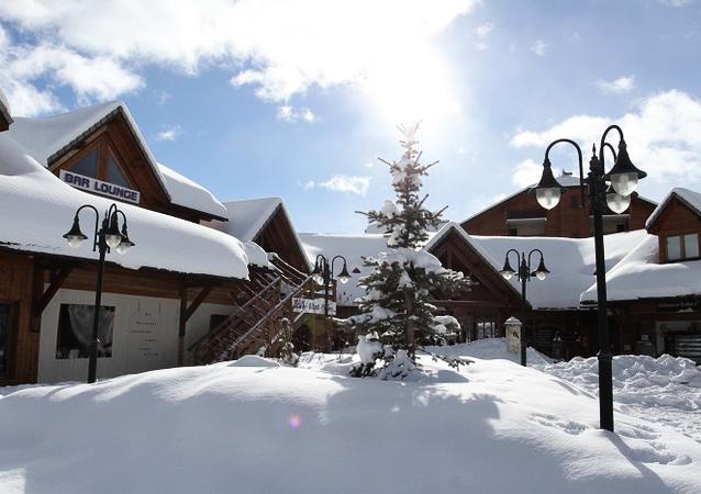 Chalet Hameau des Cimes Provence-Alpes-Côte d'Azur - La Joue du Loup visuel 2/2 Chalet Hameau des Cimes Provence-Alpes-Côte d'Azur - La Joue du Loup visuel 2/2