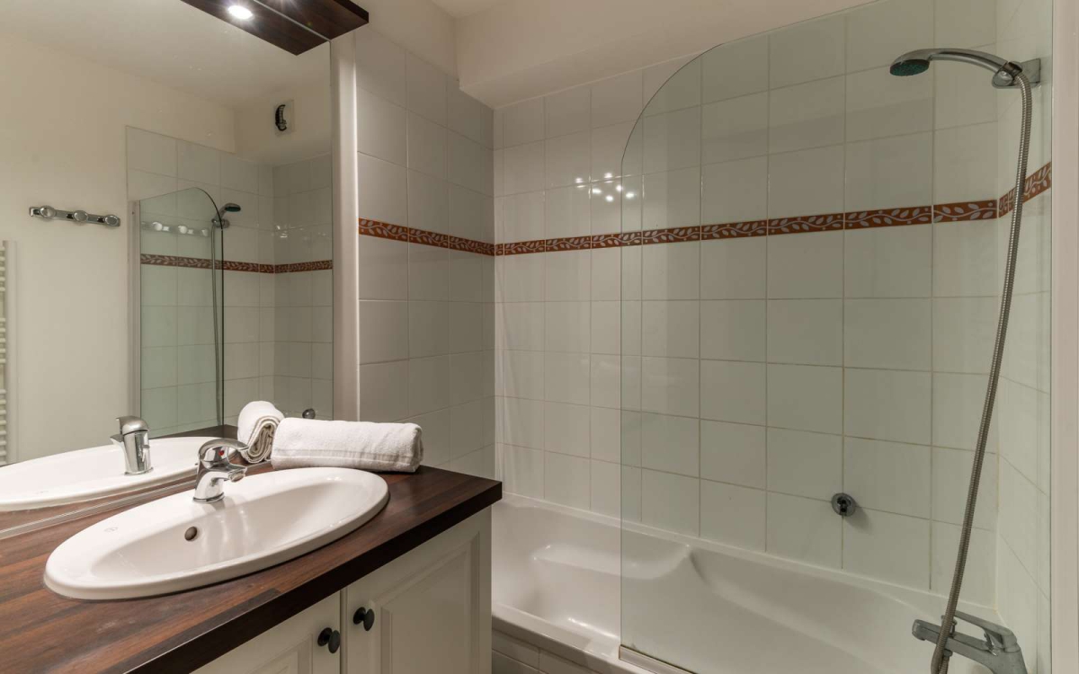 Résidence Lagrange Le Domaine de Bourgeac Provence-Alpes-Côte d'Azur - Paradou visuel 6/14 Résidence Lagrange Le Domaine de Bourgeac Provence-Alpes-Côte d'Azur - Paradou visuel 6/14