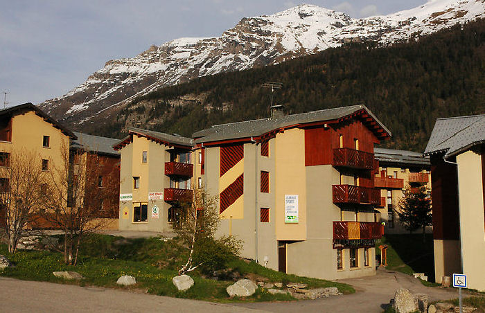 RESIDENCE BUREL Rhône-Alpes - Val Cenis visuel 2/10 RESIDENCE BUREL Rhône-Alpes - Val Cenis visuel 2/10