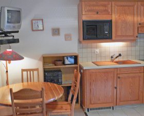 Chaperon Rouge A, B Provence-Alpes-Côte d'Azur - Villars visuel 6/10 Chaperon Rouge A, B Provence-Alpes-Côte d'Azur - Villars visuel 6/10