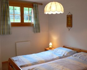 Chaperon Rouge A, B Provence-Alpes-Côte d'Azur - Villars visuel 4/10 Chaperon Rouge A, B Provence-Alpes-Côte d'Azur - Villars visuel 4/10