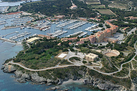 Hôtel Hélios Provence-Alpes-Côte d'Azur - L'île-des-Embiez visuel 13/13 Hôtel Hélios Provence-Alpes-Côte d'Azur - L'île-des-Embiez visuel 13/13