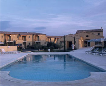 Hôtel Golf Grand Avignon Provence-Alpes-Côte d'Azur - Avignon visuel 10/10 Hôtel Golf Grand Avignon Provence-Alpes-Côte d'Azur - Avignon visuel 10/10