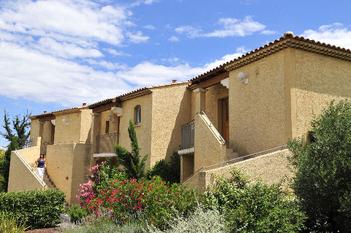 Hôtel Golf Grand Avignon Provence-Alpes-Côte d'Azur - Avignon visuel 5/10 Hôtel Golf Grand Avignon Provence-Alpes-Côte d'Azur - Avignon visuel 5/10