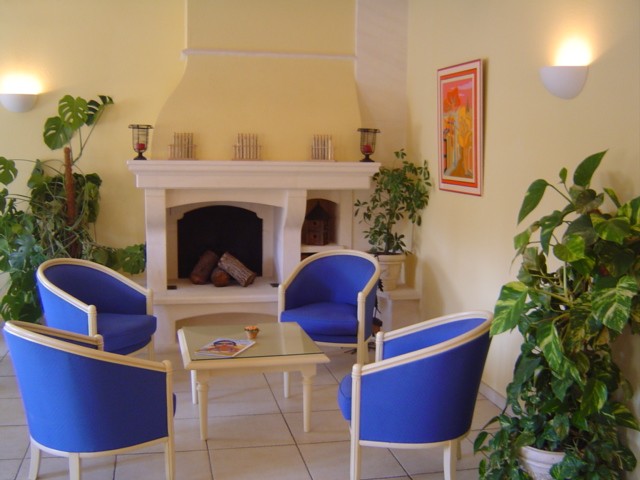 Hôtel Golf Grand Avignon Provence-Alpes-Côte d'Azur - Avignon visuel 3/10 Hôtel Golf Grand Avignon Provence-Alpes-Côte d'Azur - Avignon visuel 3/10