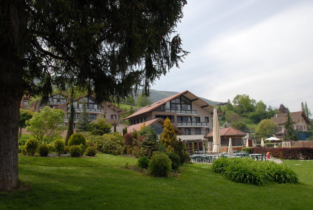 Hôtel Résidence Spa Les Chataigniers Rhône-Alpes - Annecy visuel 2/5 Hôtel Résidence Spa Les Chataigniers Rhône-Alpes - Annecy visuel 2/5