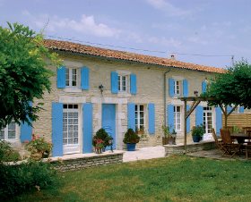 La Cagouille Poitou-Charentes - Saint-Jean-d'Angély visuel 1/7 La Cagouille Poitou-Charentes - Saint-Jean-d'Angély visuel 1/7