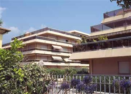 Résidence Lagrange Classic Riviera Beach Provence-Alpes-Côte d'Azur - Roquebrune-Cap-Martin visuel 14/25 Résidence Lagrange Classic Riviera Beach Provence-Alpes-Côte d'Azur - Roquebrune-Cap-Martin visuel 14/25