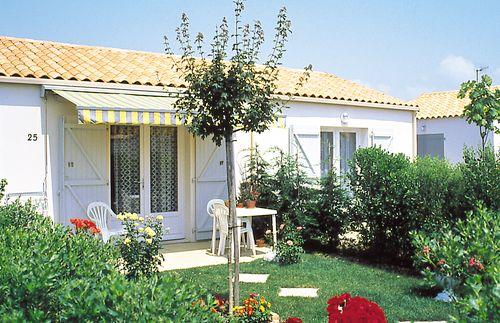 Résidence Lagrange Classique Le Domaine de Ste Anne et les Vendéennes Pays de Loire - La Tranche-sur-Mer visuel 6/11 Résidence Lagrange Classique Le Domaine de Ste Anne et les Vendéennes Pays de Loire - La Tranche-sur-Mer visuel 6/11