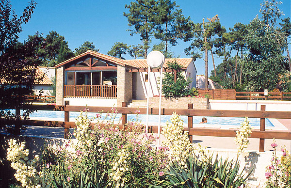 Résidence Lagrange Hameau des Pins Clos du Chêne - Pays de Loire - Saint-Jean-de-Monts visuel 3/9 Résidence Lagrange Hameau des Pins Clos du Chêne - Pays de Loire - Saint-Jean-de-Monts visuel 3/9