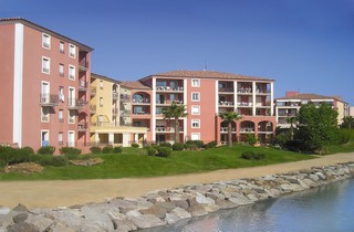 Résidence Lagrange Prestige Port Marine Provence-Alpes-Côte d'Azur - Sainte-Maxime visuel 1/18 Résidence Lagrange Prestige Port Marine Provence-Alpes-Côte d'Azur - Sainte-Maxime visuel 1/18