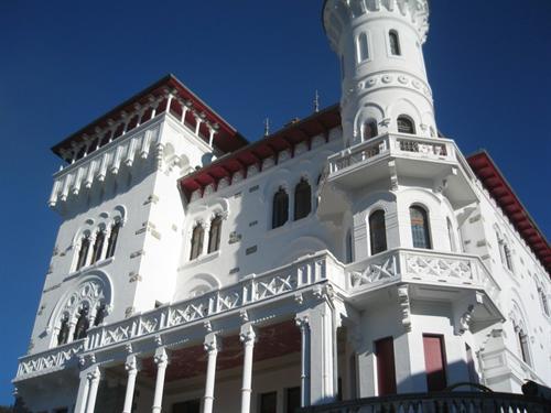 Le Château des Magnans Provence-Alpes-Côte d'Azur - Pra-Loup visuel 19/20 Le Château des Magnans Provence-Alpes-Côte d'Azur - Pra-Loup visuel 19/20