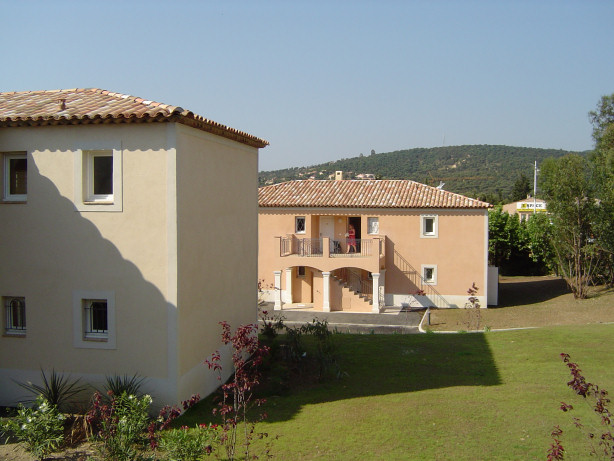 Résidence Le Domaine de Figuière Provence-Alpes-Côte d'Azur - Sainte-Maxime visuel 8/10 Résidence Le Domaine de Figuière Provence-Alpes-Côte d'Azur - Sainte-Maxime visuel 8/10