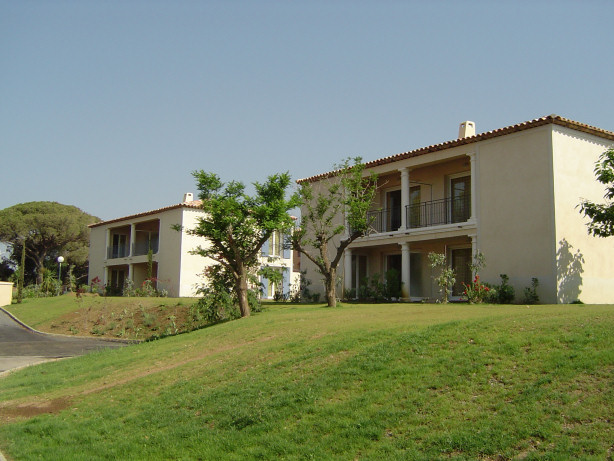 Résidence Le Domaine de Figuière Provence-Alpes-Côte d'Azur - Sainte-Maxime visuel 7/10 Résidence Le Domaine de Figuière Provence-Alpes-Côte d'Azur - Sainte-Maxime visuel 7/10