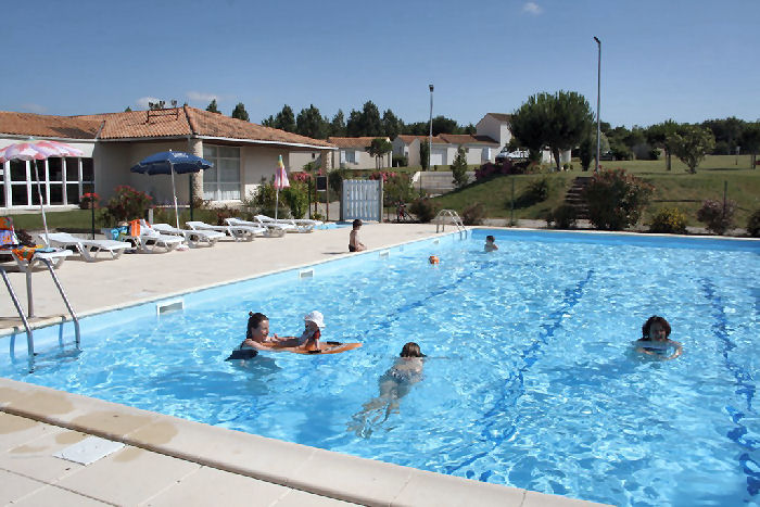 Résidence le Domaine du Closne Poitou-Charentes - Jonzac visuel 2/4 Résidence le Domaine du Closne Poitou-Charentes - Jonzac visuel 2/4