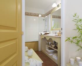 Les Hauts des Issambres Provence-Alpes-Côte d'Azur - Les Issambres visuel 2/10 Les Hauts des Issambres Provence-Alpes-Côte d'Azur - Les Issambres visuel 2/10