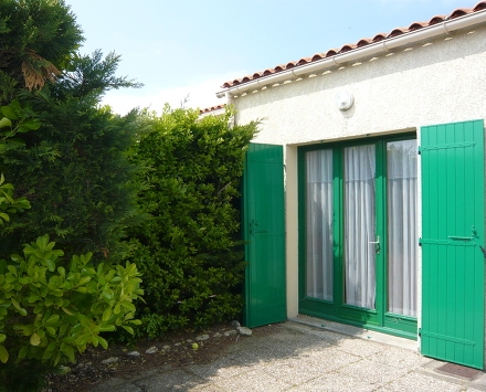 Résidence Les Huttes Poitou-Charentes - Saint-Pierre-d'Oléron visuel 2/2 Résidence Les Huttes Poitou-Charentes - Saint-Pierre-d'Oléron visuel 2/2