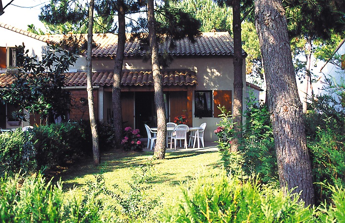 Les Maisonnettes Lagrange Classic la Palmyre Poitou-Charentes - Les Mathes-La Palmyre visuel 1/13 Les Maisonnettes Lagrange Classic la Palmyre Poitou-Charentes - Les Mathes-La Palmyre visuel 1/13
