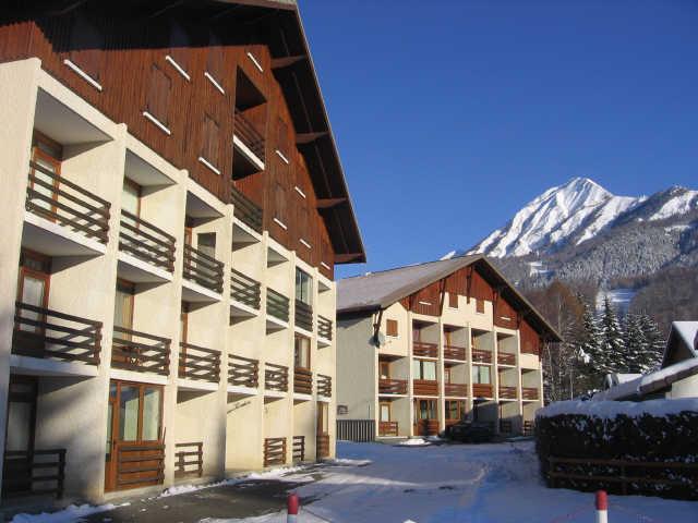 RESIDENCE LES SERINTES Provence-Alpes-Côte d'Azur - Saint-Léger-les-Mélèzes visuel 3/10 RESIDENCE LES SERINTES Provence-Alpes-Côte d'Azur - Saint-Léger-les-Mélèzes visuel 3/10