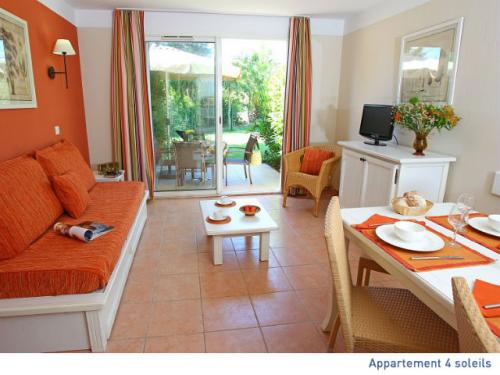 Résidence Pierre & Vacances Le Hameau de la Pinède Provence-Alpes-Côte d'Azur - Hyères visuel 5/10 Résidence Pierre & Vacances Le Hameau de la Pinède Provence-Alpes-Côte d'Azur - Hyères visuel 5/10