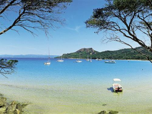 Résidence Pierre & Vacances Le Hameau de la Pinède Provence-Alpes-Côte d'Azur - Hyères visuel 1/10 Résidence Pierre & Vacances Le Hameau de la Pinède Provence-Alpes-Côte d'Azur - Hyères visuel 1/10