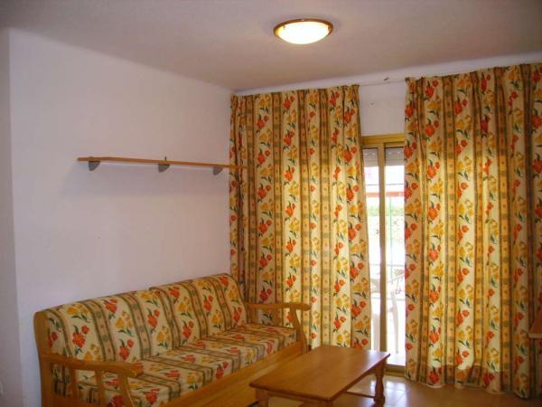 Pins Marina (063) Costa Dorada - Cambrils visuel 1/6 Pins Marina (063) Costa Dorada - Cambrils visuel 1/6