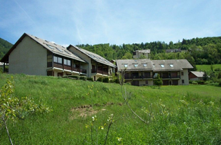 Résidence Répartie à Saint Léger Provence-Alpes-Côte d'Azur - Saint-Léger-les-Mélèzes visuel 1/3 Résidence Répartie à Saint Léger Provence-Alpes-Côte d'Azur - Saint-Léger-les-Mélèzes visuel 1/3