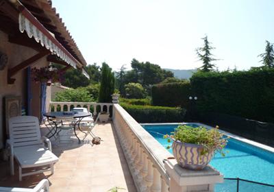 VILLA ROQUEFORT LA BEDOULE Provence-Alpes-Côte d'Azur - Roquefort-la-Bédoule visuel 2/2 VILLA ROQUEFORT LA BEDOULE Provence-Alpes-Côte d'Azur - Roquefort-la-Bédoule visuel 2/2