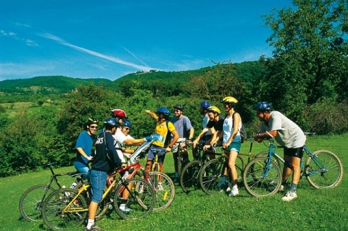 Village de Vacances Collonges Limousin - Collonges la Rouge visuel 13/15 Village de Vacances Collonges Limousin - Collonges la Rouge visuel 13/15