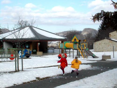 Village de Vacances Le Chapteuil Auvergne - Saint-Julien-Chapteuil visuel 8/10 Village de Vacances Le Chapteuil Auvergne - Saint-Julien-Chapteuil visuel 8/10