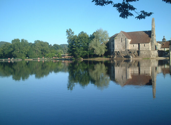 Village Vacance La Riviera Limousine Limousin - Beaulieu-sur-Dordogne visuel 9/10 Village Vacance La Riviera Limousine Limousin - Beaulieu-sur-Dordogne visuel 9/10