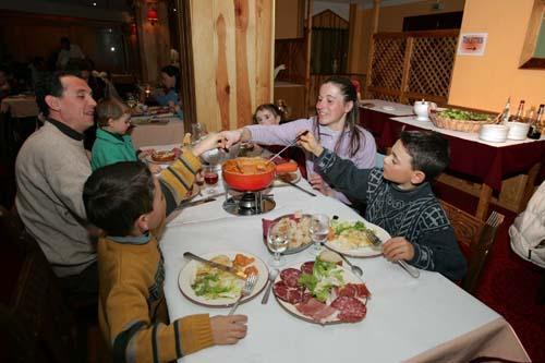 Village Vacances VVF Ceillac-en-Queyras Provence-Alpes-Côte d'Azur - Ceillac visuel 12/17 Village Vacances VVF Ceillac-en-Queyras Provence-Alpes-Côte d'Azur - Ceillac visuel 12/17