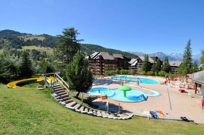 Résidences Constellation Forêt Blanche Provence-Alpes-Côte d'Azur - Risoul 1850 visuel 3/15 Résidences Constellation Forêt Blanche Provence-Alpes-Côte d'Azur - Risoul 1850 visuel 3/15