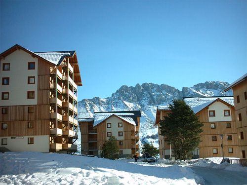 Résidences Les Chalets SuperD by Madame Vacances Provence-Alpes-Côte d'Azur - SuperDévoluy visuel 20/22 Résidences Les Chalets SuperD by Madame Vacances Provence-Alpes-Côte d'Azur - SuperDévoluy visuel 20/22