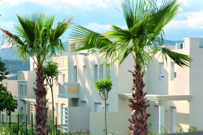 Village Park & Suites Six Fours les Plages - Six Fours les Plages