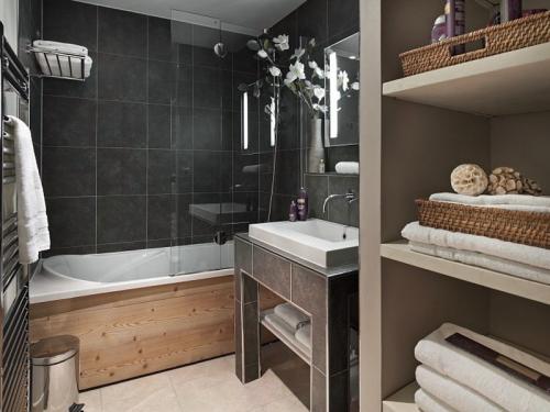 Location - Courchevel 1850 - Rhône-Alpes - Résidence Pierre et Vacances Les Chalets du Forum Location - Courchevel 1850 - Rhône-Alpes - Résidence Pierre et Vacances Les Chalets du Forum