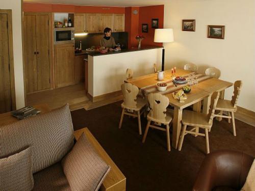 Location - Courchevel 1850 - Rhône-Alpes - Résidence Pierre et Vacances Les Chalets du Forum Location - Courchevel 1850 - Rhône-Alpes - Résidence Pierre et Vacances Les Chalets du Forum