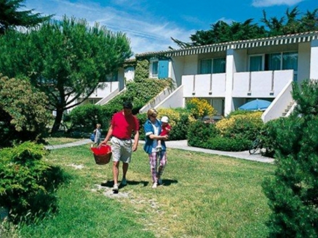 Location - Village Vacances VVF Sainte-Marie-de-Ré - La Couarde - Poitou-Charentes - France Location - Village Vacances VVF Sainte-Marie-de-Ré - La Couarde - Poitou-Charentes - France