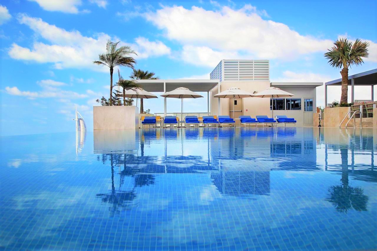 Dubaï - Grand Cosmopolitan Hotel ***** 192€ / nuit pour 2 pers, Chb supérieure - accès plage | 938 Dubaï - Grand Cosmopolitan Hotel ***** 192€ / nuit pour 2 pers, Chb supérieure - accès plage | 938