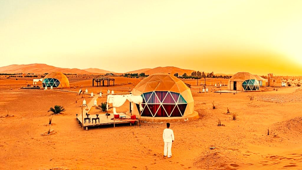 Maroc - Désert du Sahara - Sunrise Sahara Camp 135€ / nuit pour 2 pers, Dôme Deluxe avec petit dej + dîner compris | 976 Maroc - Désert du Sahara - Sunrise Sahara Camp 135€ / nuit pour 2 pers, Dôme Deluxe avec petit dej + dîner compris | 976